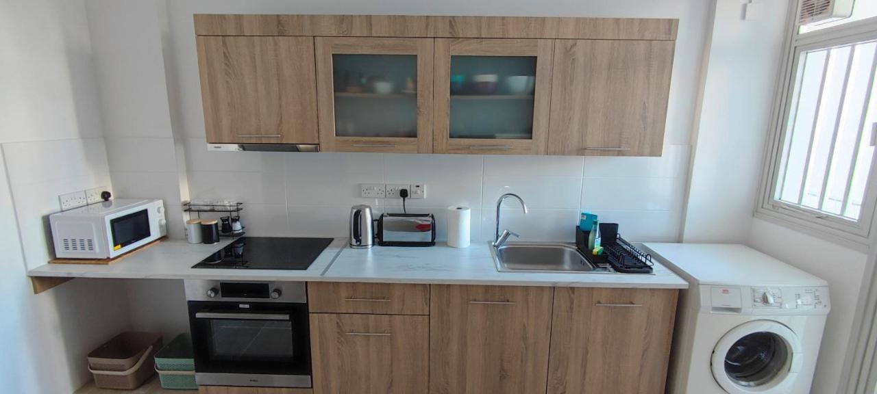 Mimosa Flat City Cente 2Bdr Nikosia Exterior foto